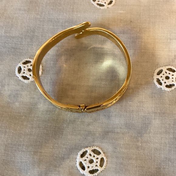 Vintage Monet bangle bracelet - Picture 3 of 5